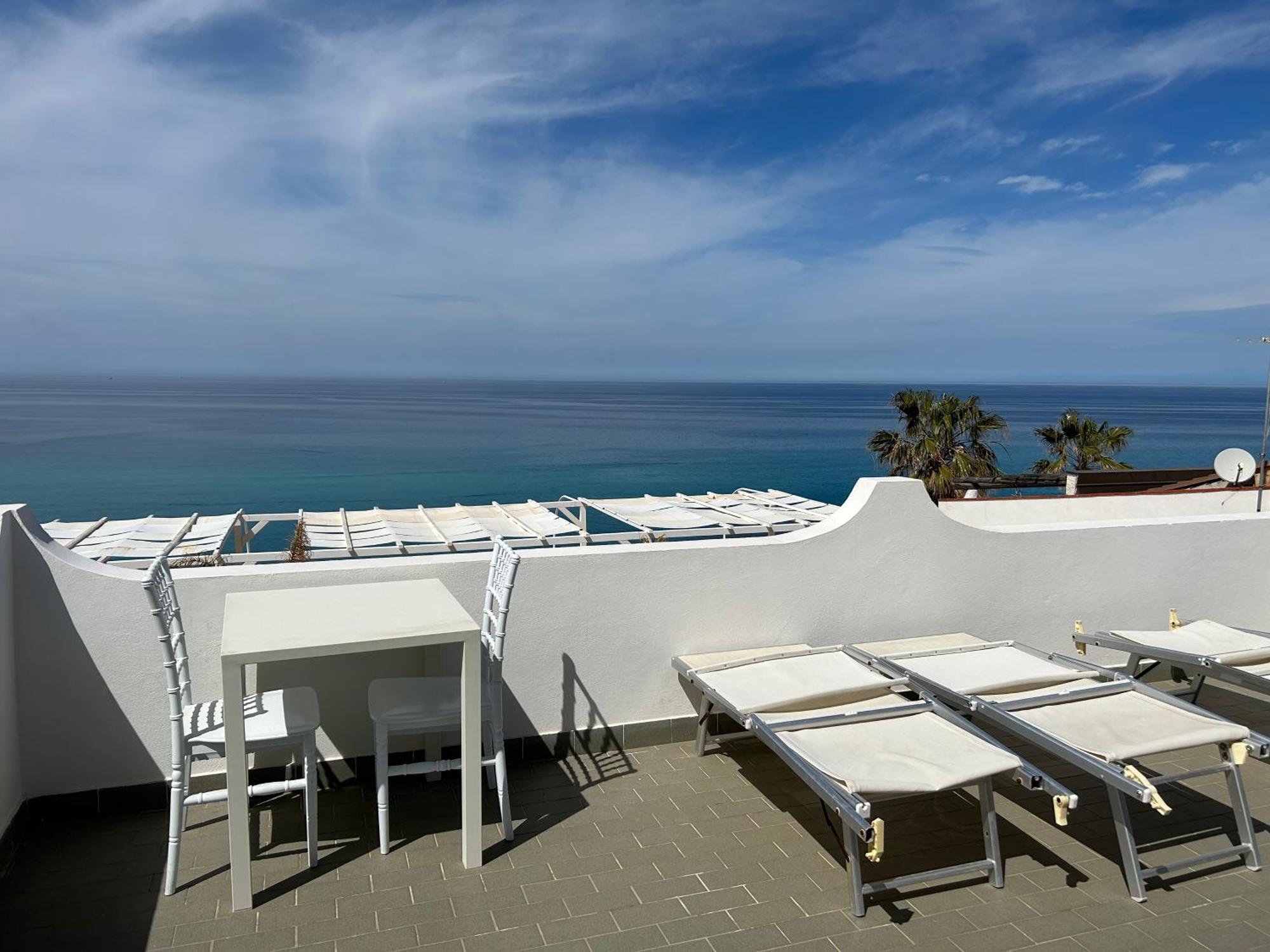 Hotel La Porta Del Mare Tropea Exterior foto