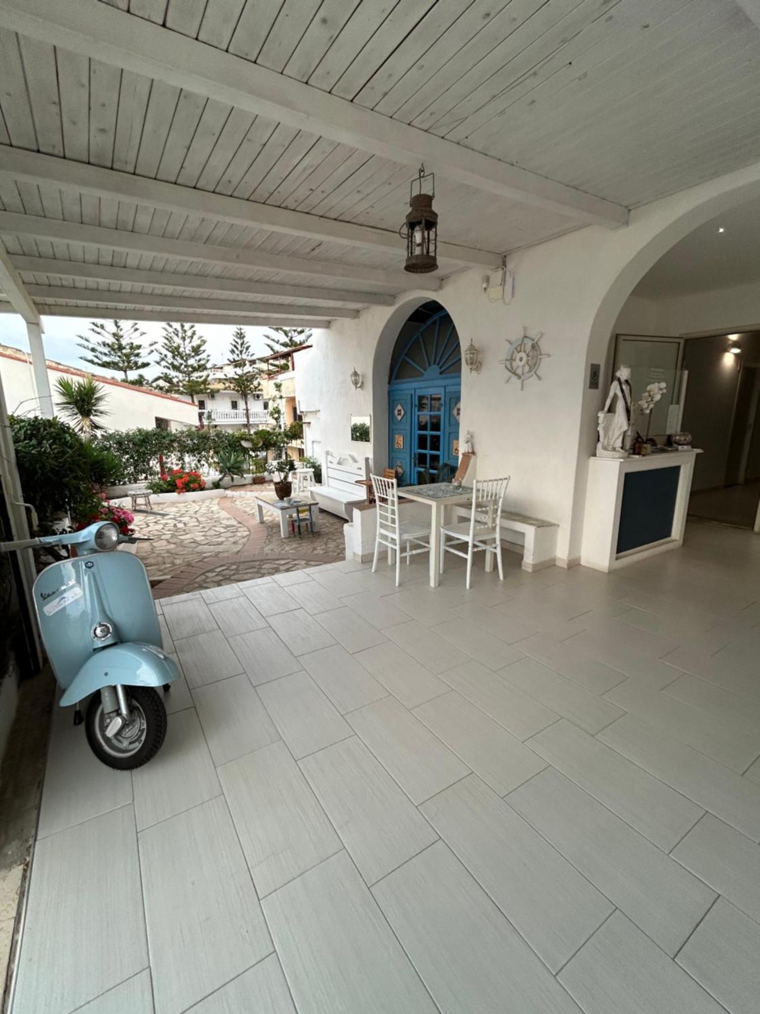 Hotel La Porta Del Mare Tropea Exterior foto