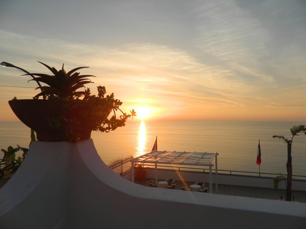 Hotel La Porta Del Mare Tropea Exterior foto